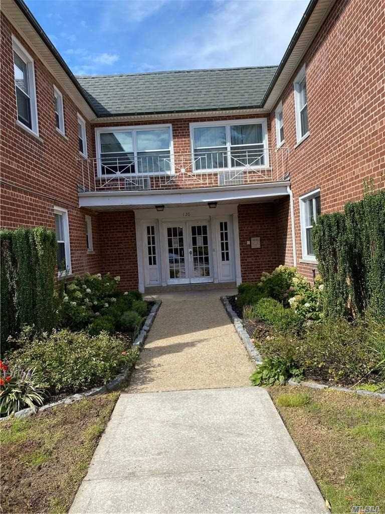 Location, Location ! Wonderful Sunny, Alcove Studio, Close To Town And Train, Parking Spot 91 Hardwood Floors, Crown Molding, Ceiling Fan, W D amp ; Gym In Building Rent Includes ...