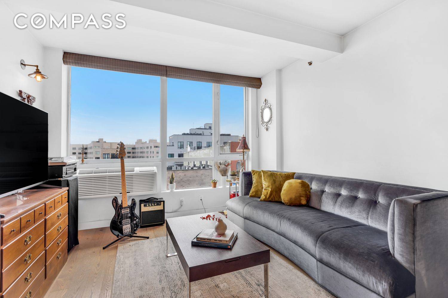 Immaculate and spacious 1BR condo, with sunny and bright, beautiful unobstructed blue sky views, on a quiet street, in the heart of Bushwick.