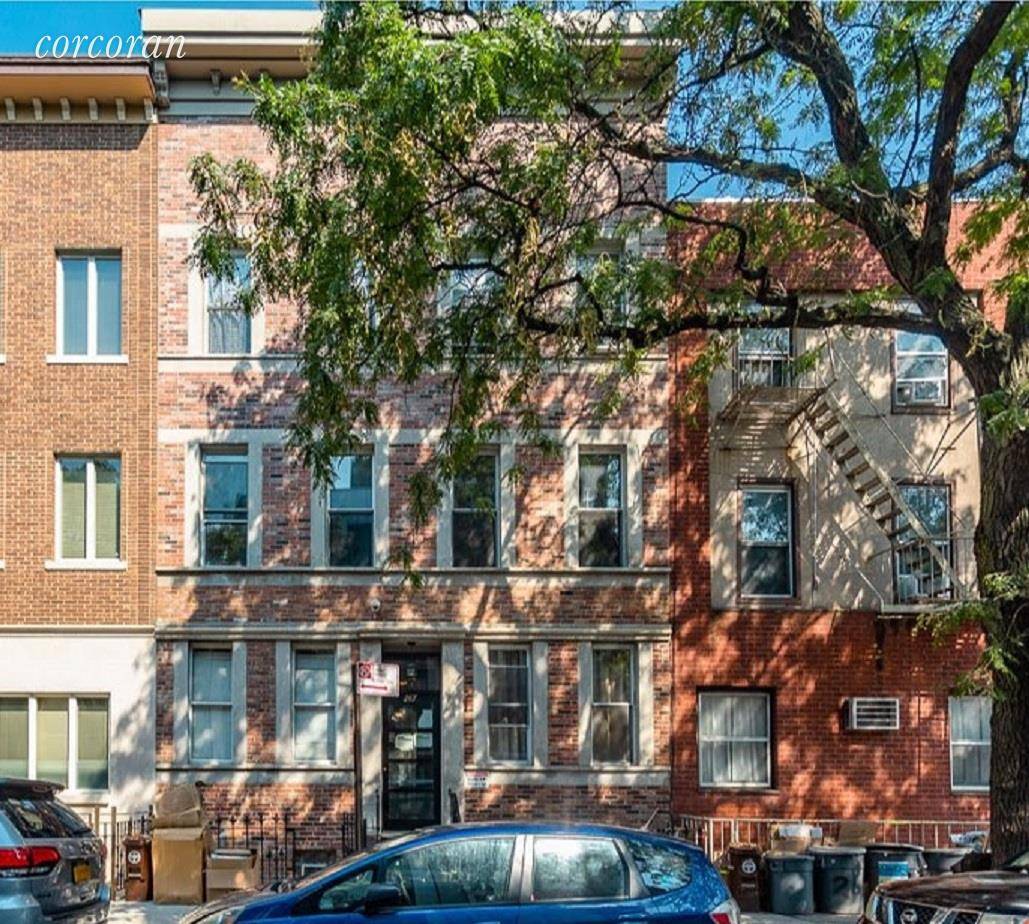 You can't ask for a better property than where you have 2 buildings on one MASSIVE Irregular lot situated around the corner from Grand St L station in Williamsburg's little ...