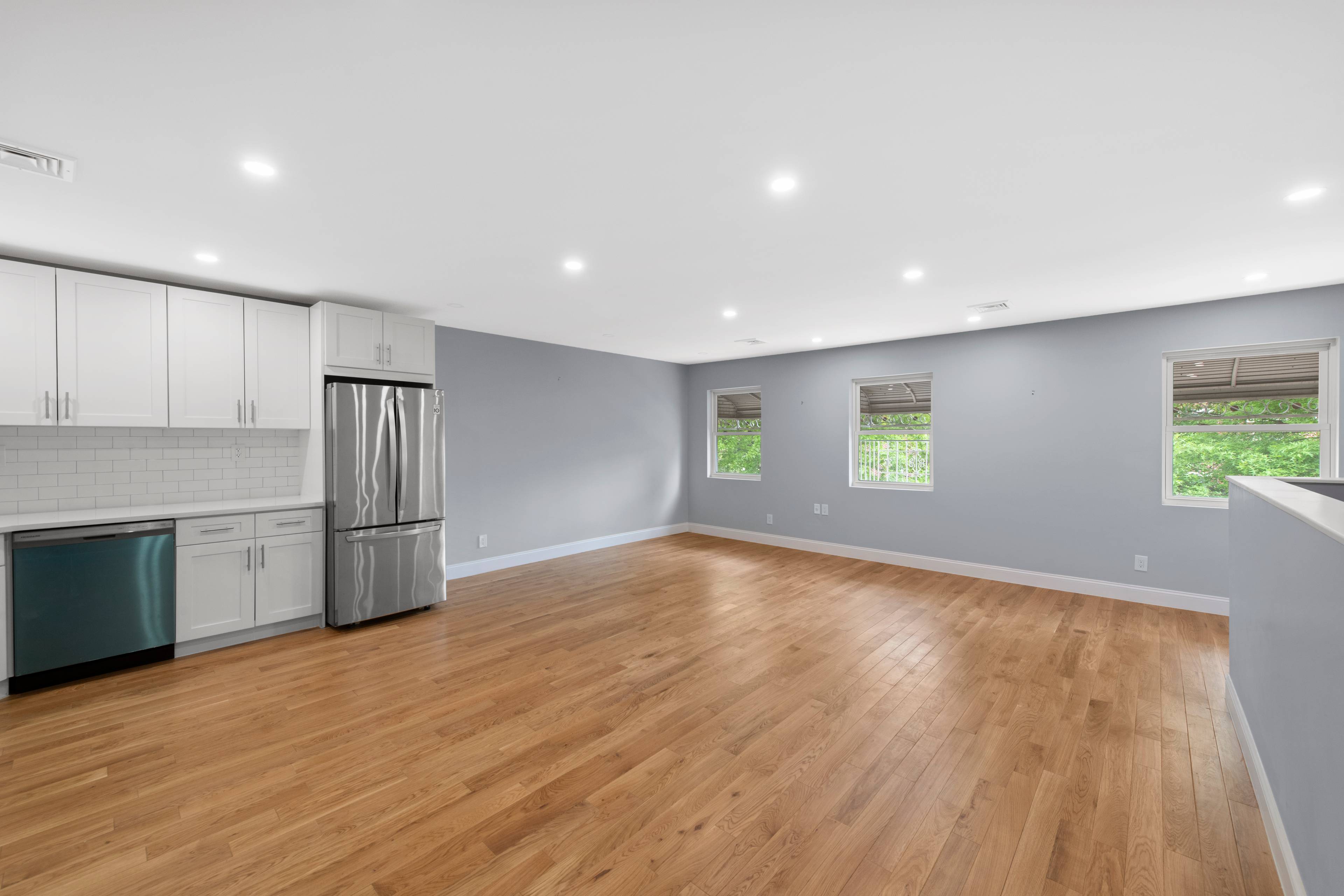 Beautiful, bright and airy, recently renovated three bedroom and one bath apartment comes with three generous sized bedrooms, open kitchen with stainless steel appliances, hardwood floors throughout, and tons of ...