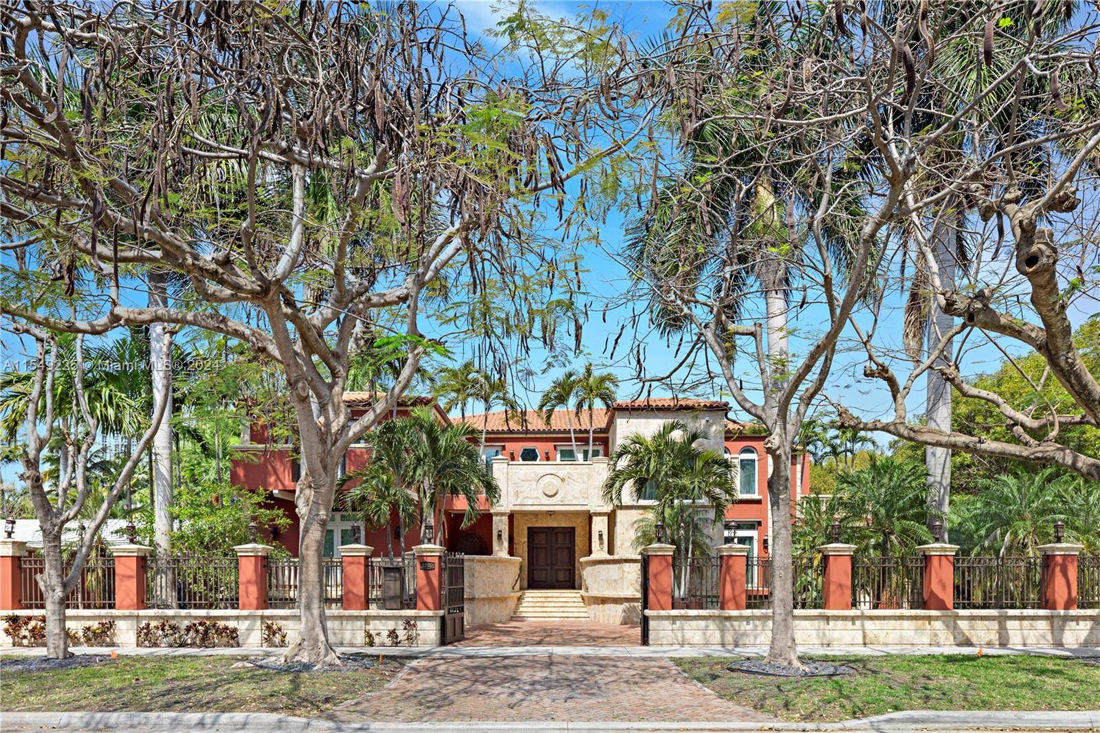 Stunning Estate Single Family Home in Brickell Area Historic South Miami Avenue, Oversized corner lot 13, 500SF, Home has 8, 080 SF AC space with 6 Bed and 6.