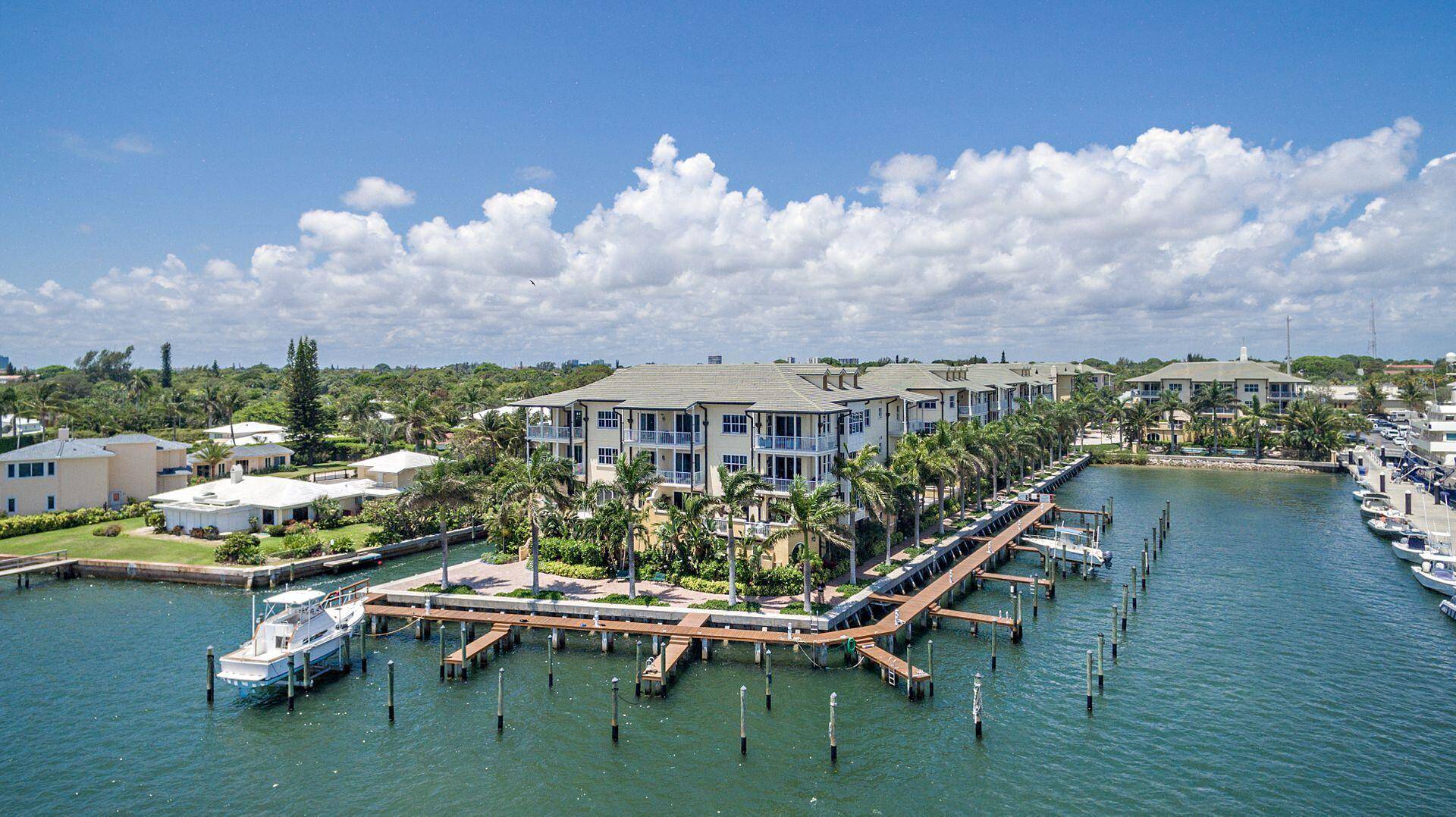 Enjoy the breathtaking Intracoastal water and mega yacht views from this fabulous 3bd 2.