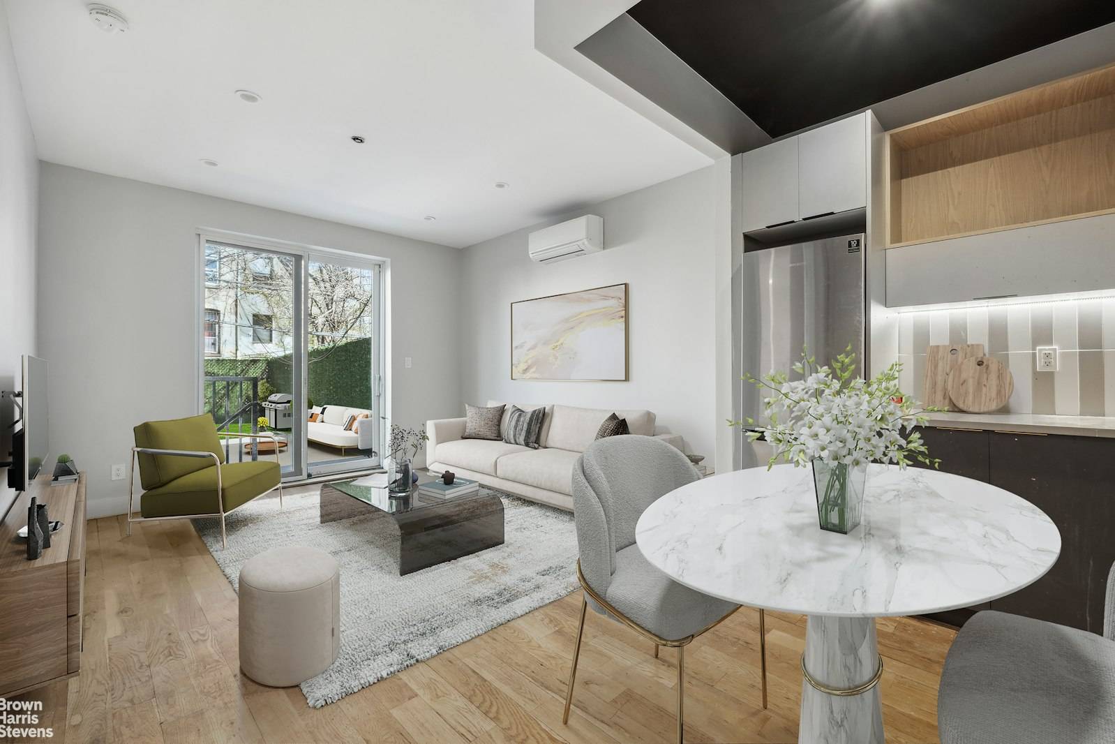 Welcome to Unit 1B at 389 Sumpter Street, a unique duplex apartment with a flexible layout !