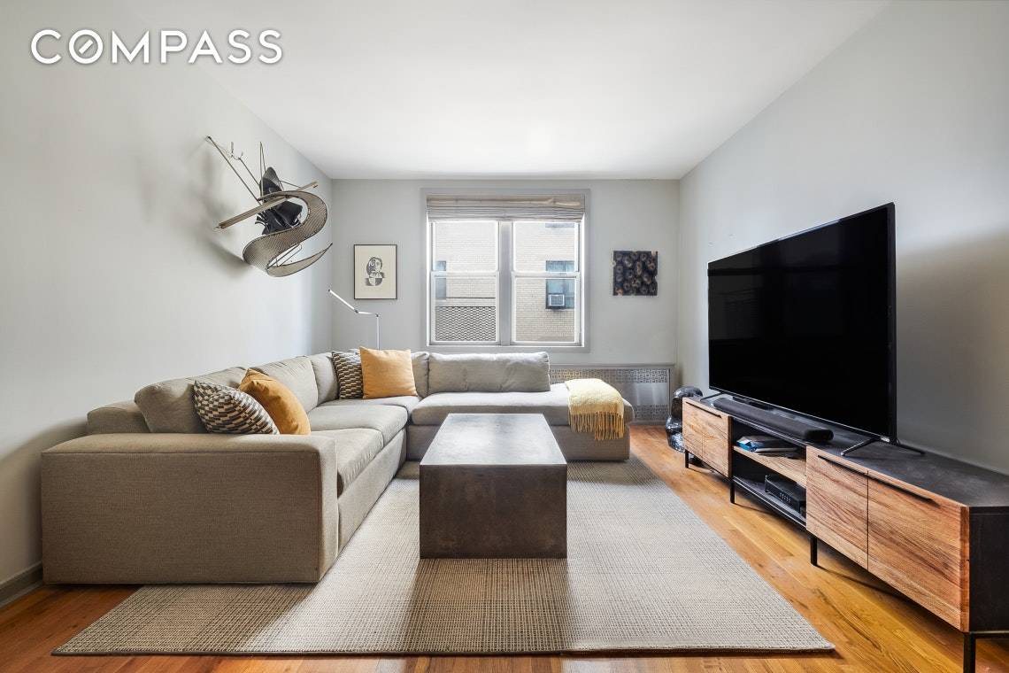 AVAILABLE JULY 15. With an unbelievable Brooklyn Heights location and boutique co op charm, this spacious one bedroom has everything a homeowner could wish for.