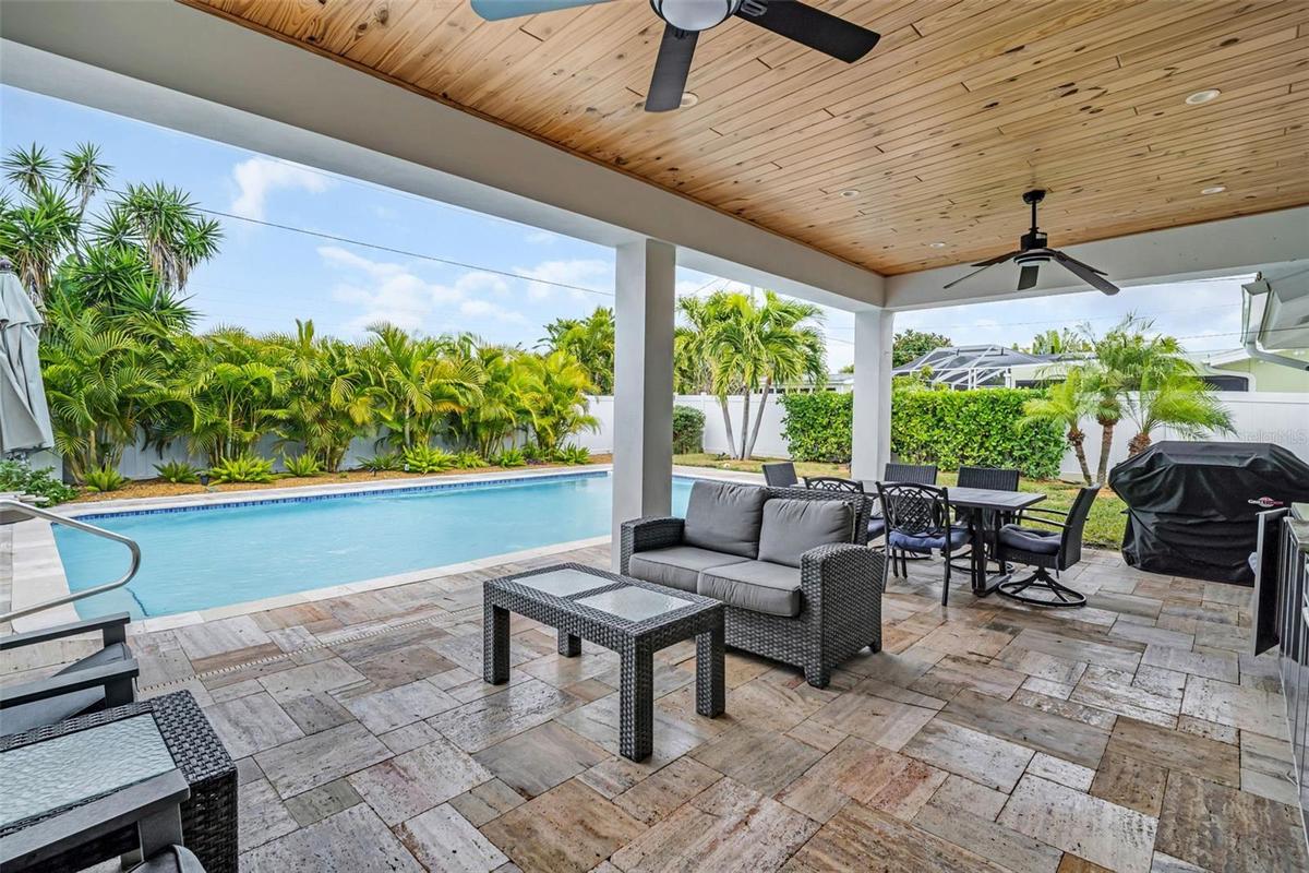 Covered Lanai, Grilling area, Saltwater Pool