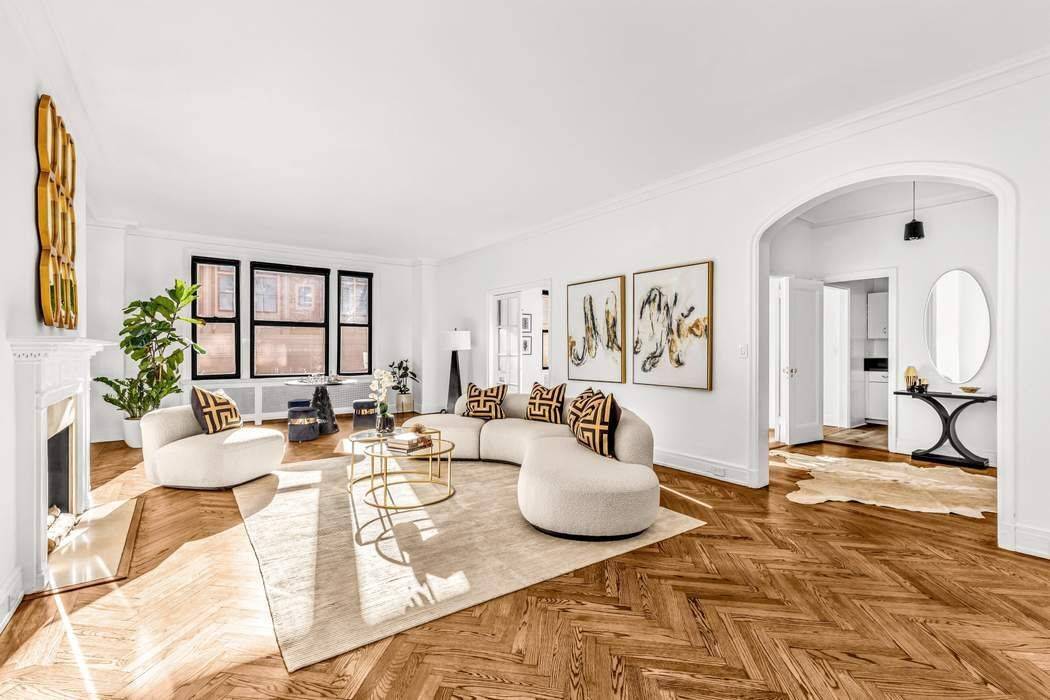 New York Dream Rarely available, A CONVERTIBLE 4 BEDROOM, this 2, 600 sf private floor in the beloved Briarcliffe on 57th street offers amazing volume and elegant space.