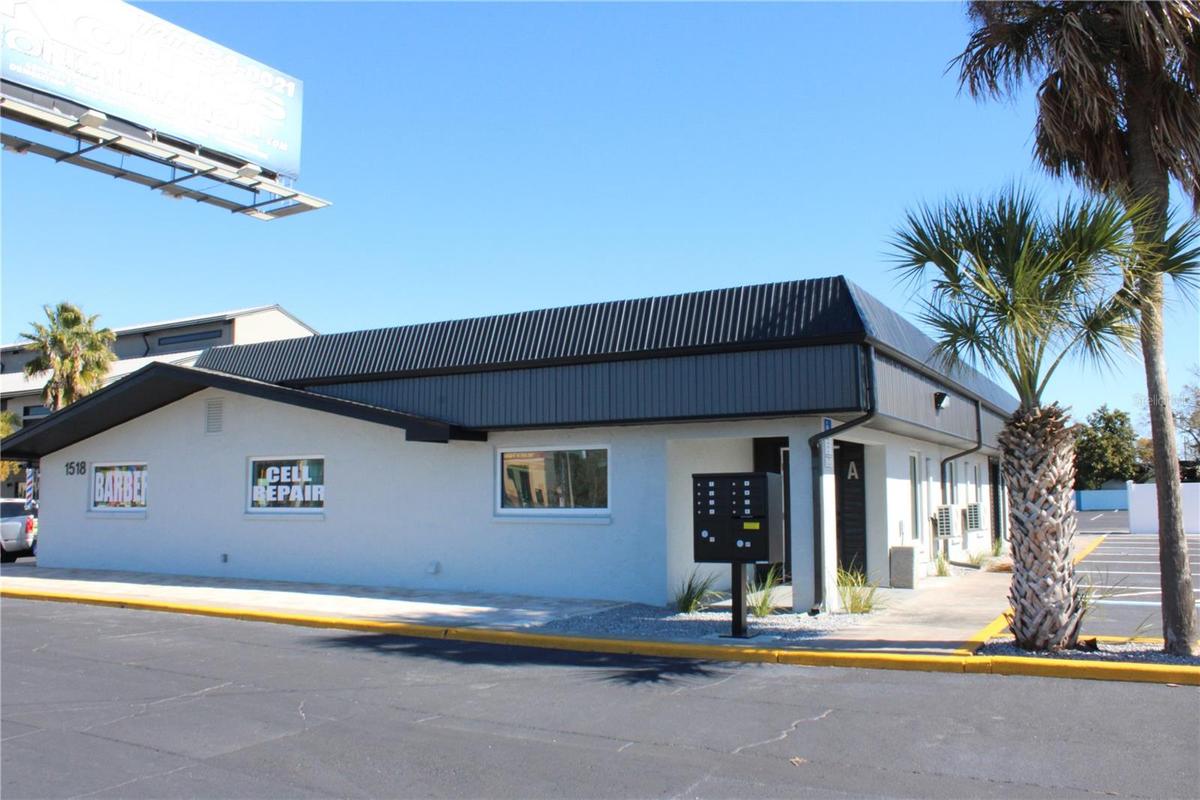 Frontage on U.S. Hwy. 19 - Westside of Bldg.