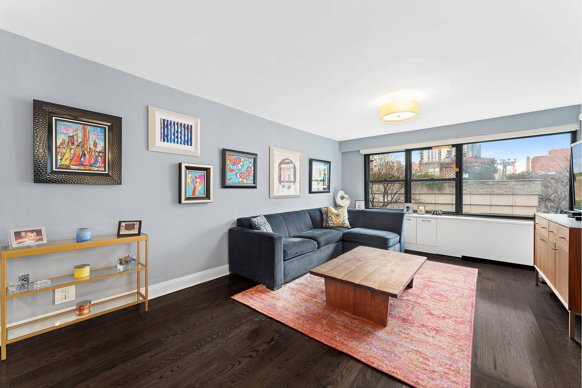 A truly rare find this immaculately renovated three bedroom treasure, with an abundance of natural light, is in an ideal Upper East Side location.