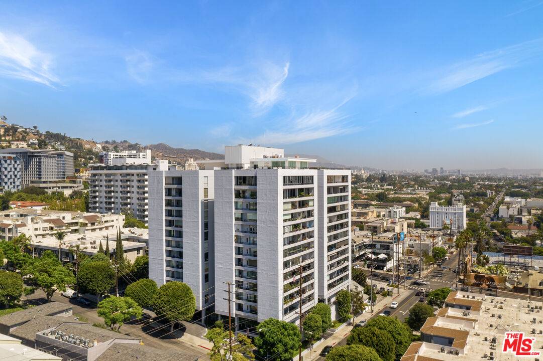 1100   Alta Loma Rd Beverly Hills Flats LA