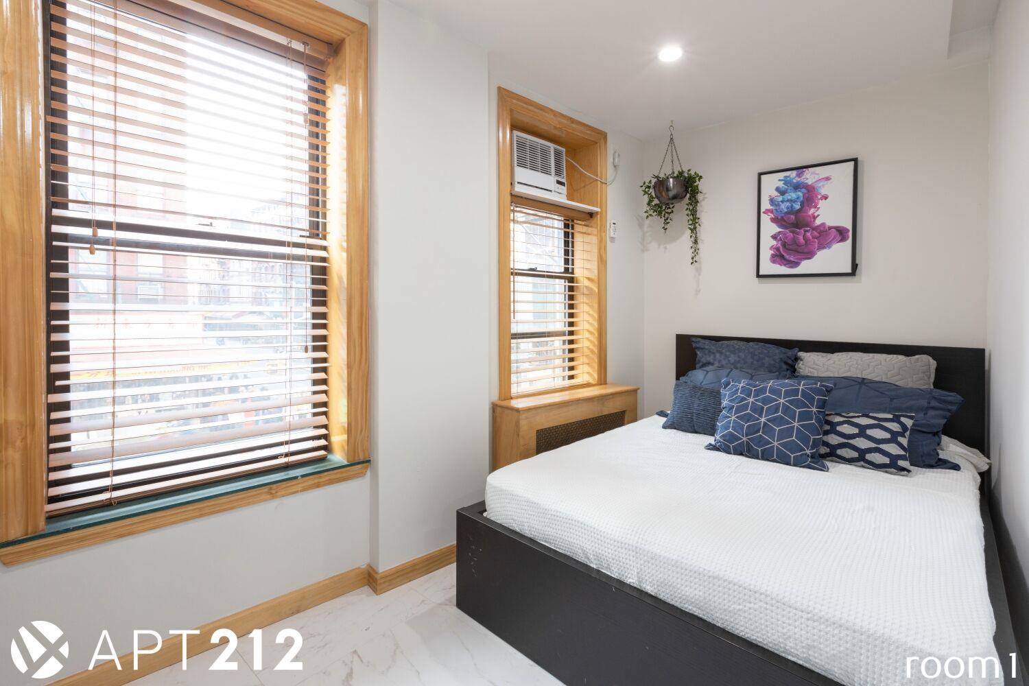 Fully renovated amazing 3 bedroomsLocated in the heart of Nolita Separate kitchen with stainless steel appliances Hardwood Oak Flooring Amazing design Cleaning services availableLive in a peaceful, quiet building with ...