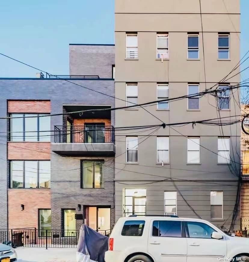 Multi Family Seven units in the heart of Williamsburg, great location, the preferred area for super investment, newly renovated, the property has extremely convenient transportation, fully occupied.