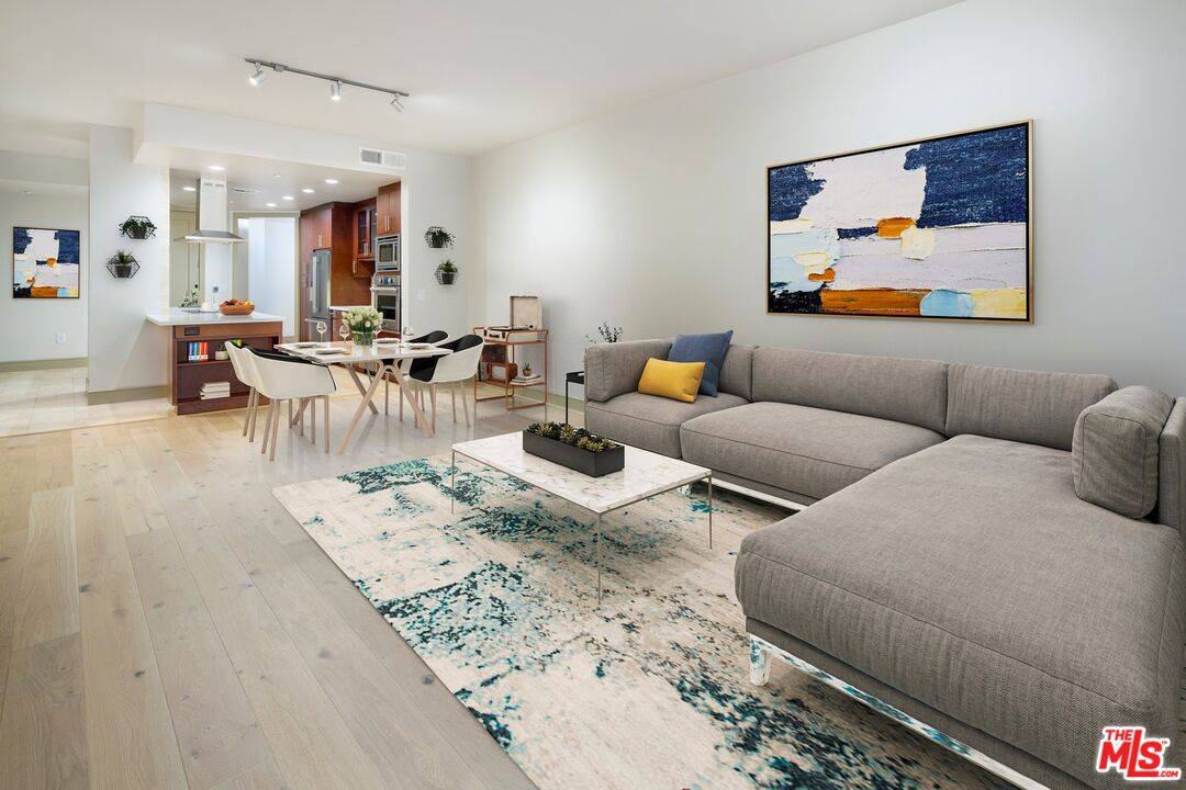 10700   Wilshire Blvd 1BR Westwood La
