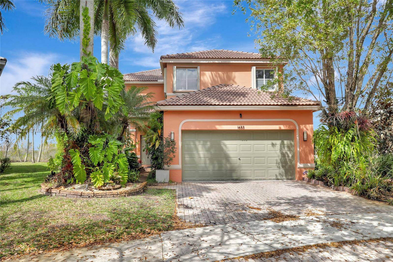 Experience luxury living in this stunning five bedroom home, complete with a heated pool and spa, surrounded by breathtaking views of the Everglades !