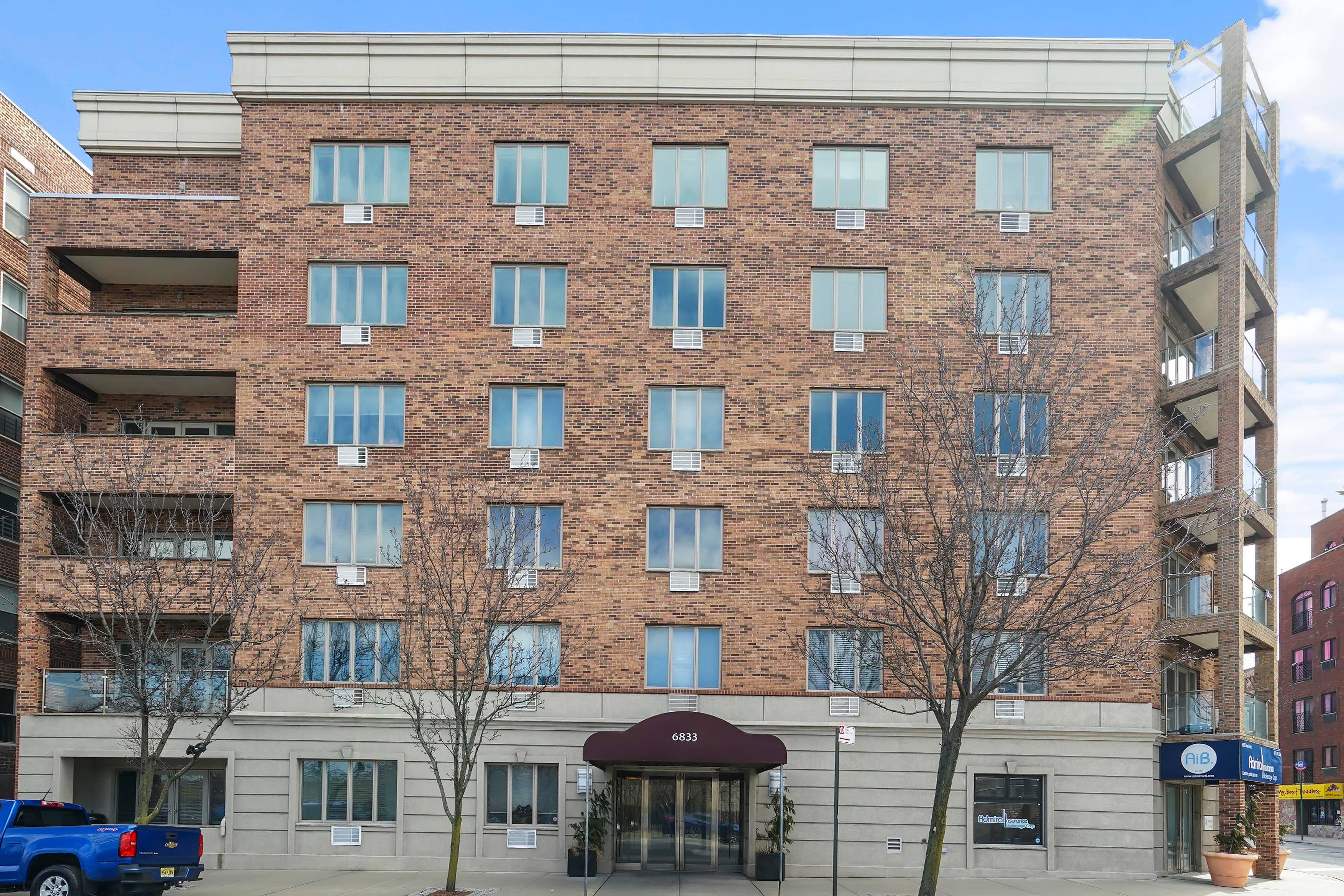 Set in the prestigious waterfront location on beautiful Shore Road, in the vibrant and sought after Bay Ridge neighborhood of Brooklyn, sits the new Pier Pointe Condominium offering luxurious sun ...