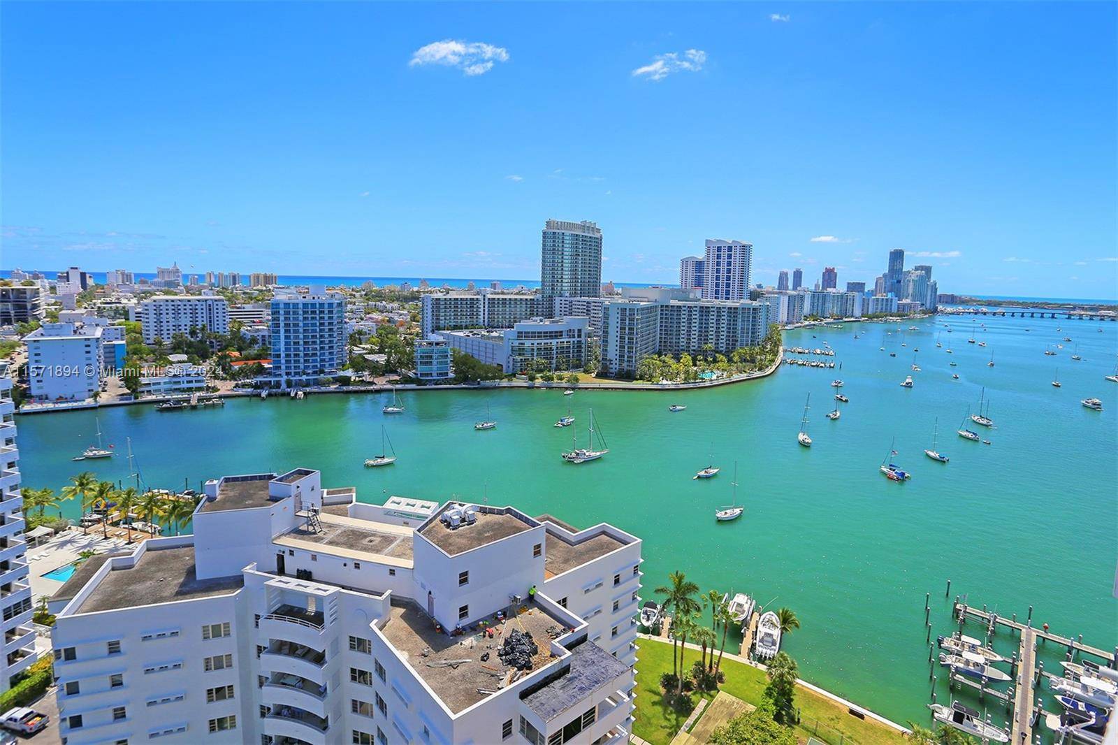 Welcome to your newly remodeled Miami Beach haven !
