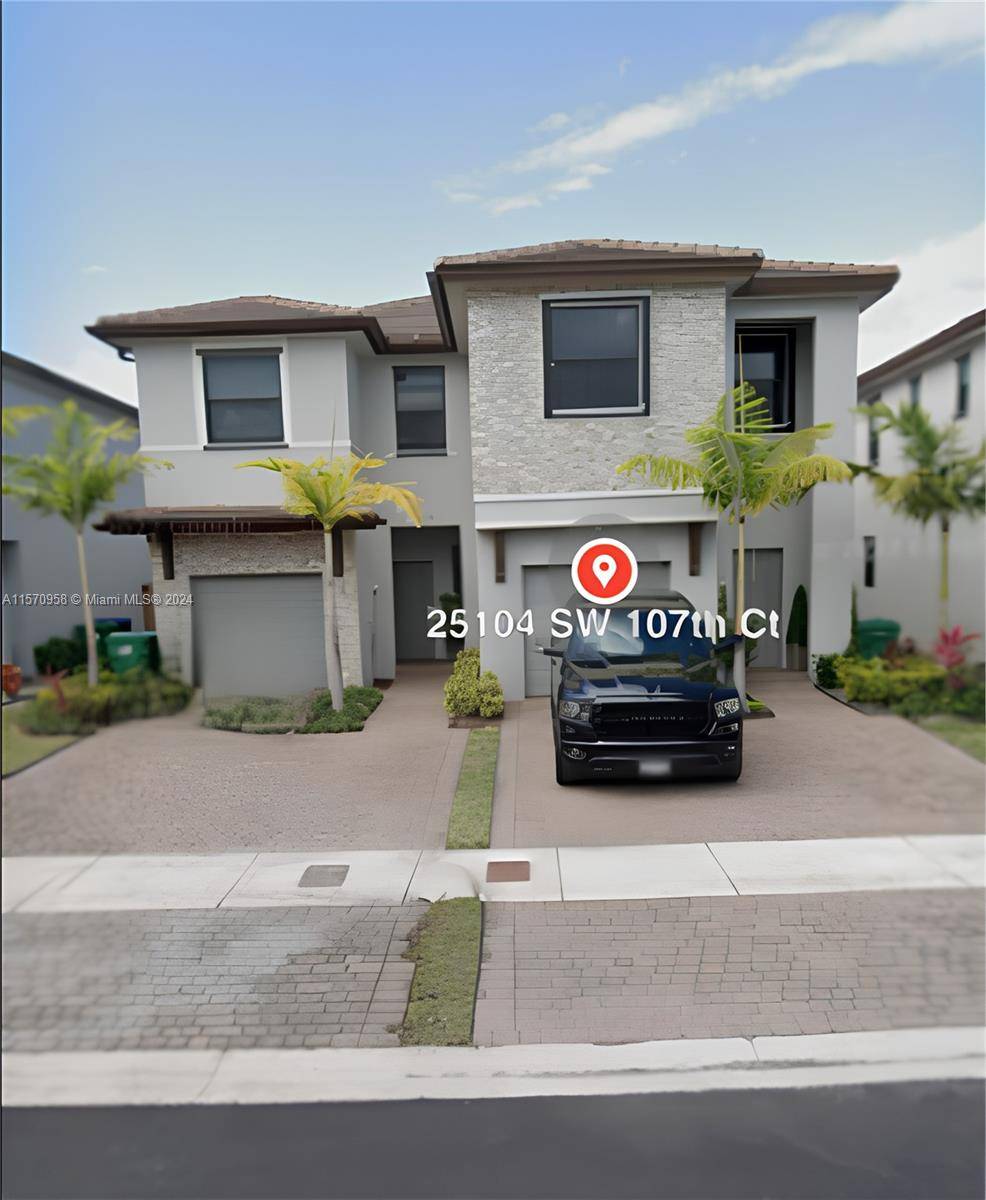 This amazing house has 60K in refined upgrades with porcelain tiles throughout 1st floor and hight quality of laminate at the upper floor, large granite counter top, modern glass and ...