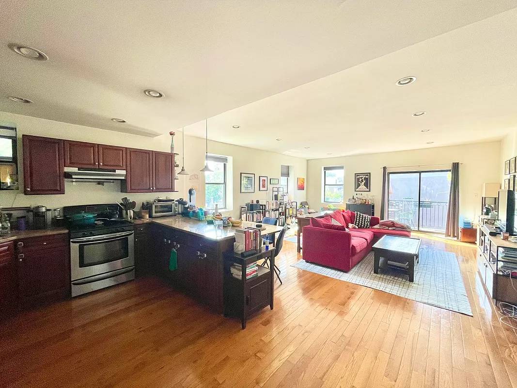 Super special ENORMOUS 2 Bedroom amp ; 2 Bathroom apartment in prime South Park Slope Greenwood Heights with private balcony with views, chefs kitchen and laundry in unit.
