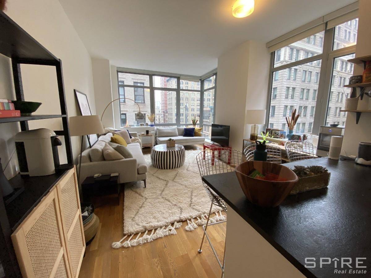 This airy and spacious 2 bedroom 2 bath in luxury Tribeca rental building comes with full amenities listed below.