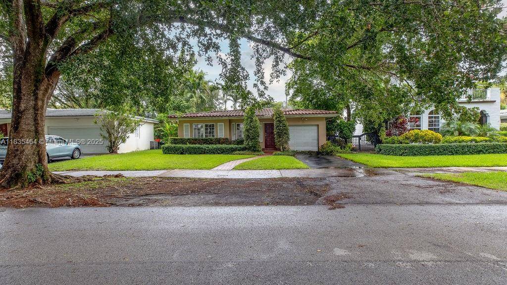 Prime Opportunity in the Heart of Coral Gables !
