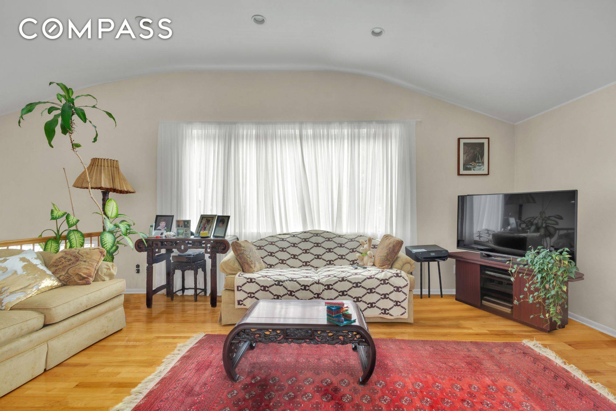 Welcome home to Dongan Hills Colony, this exclusive enclave, high above and nestled between Emerson Hill and Todt Hill, only 5 minutes to the Verrazano Bridge.