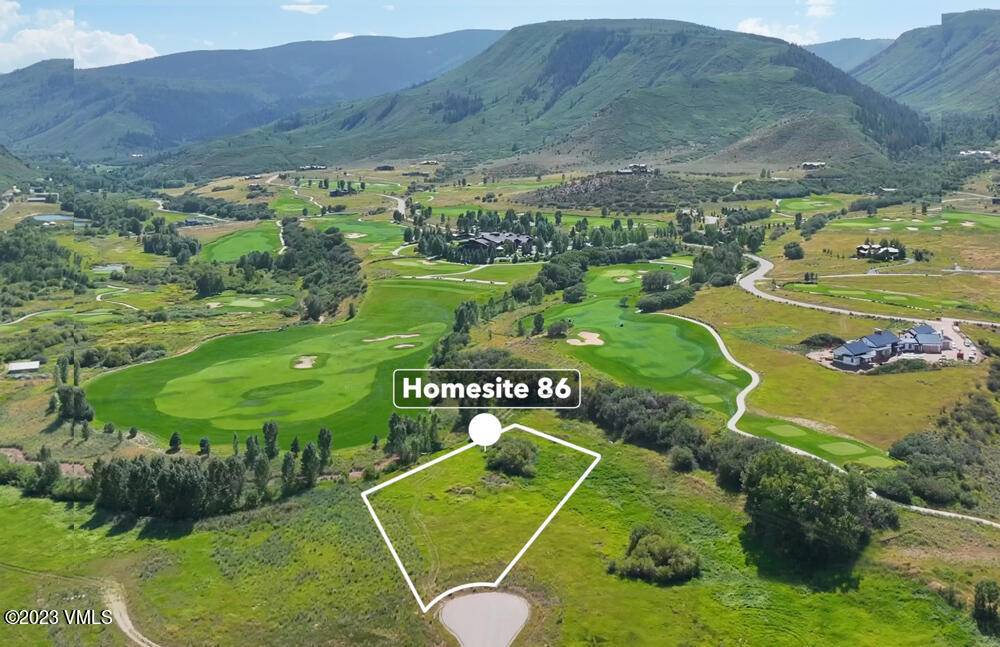 Backs up to the little Frost Creek and Walking distance to Brush Creek for Fly Fishing, Hiking and Biking Trails, 17th Fairway, and Fly Fishing on Pond 17.