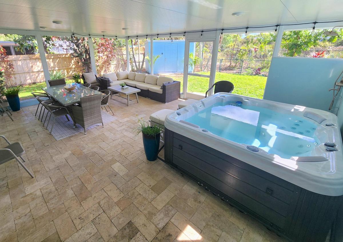 2 second SCREENED PORCH 20260311_152407