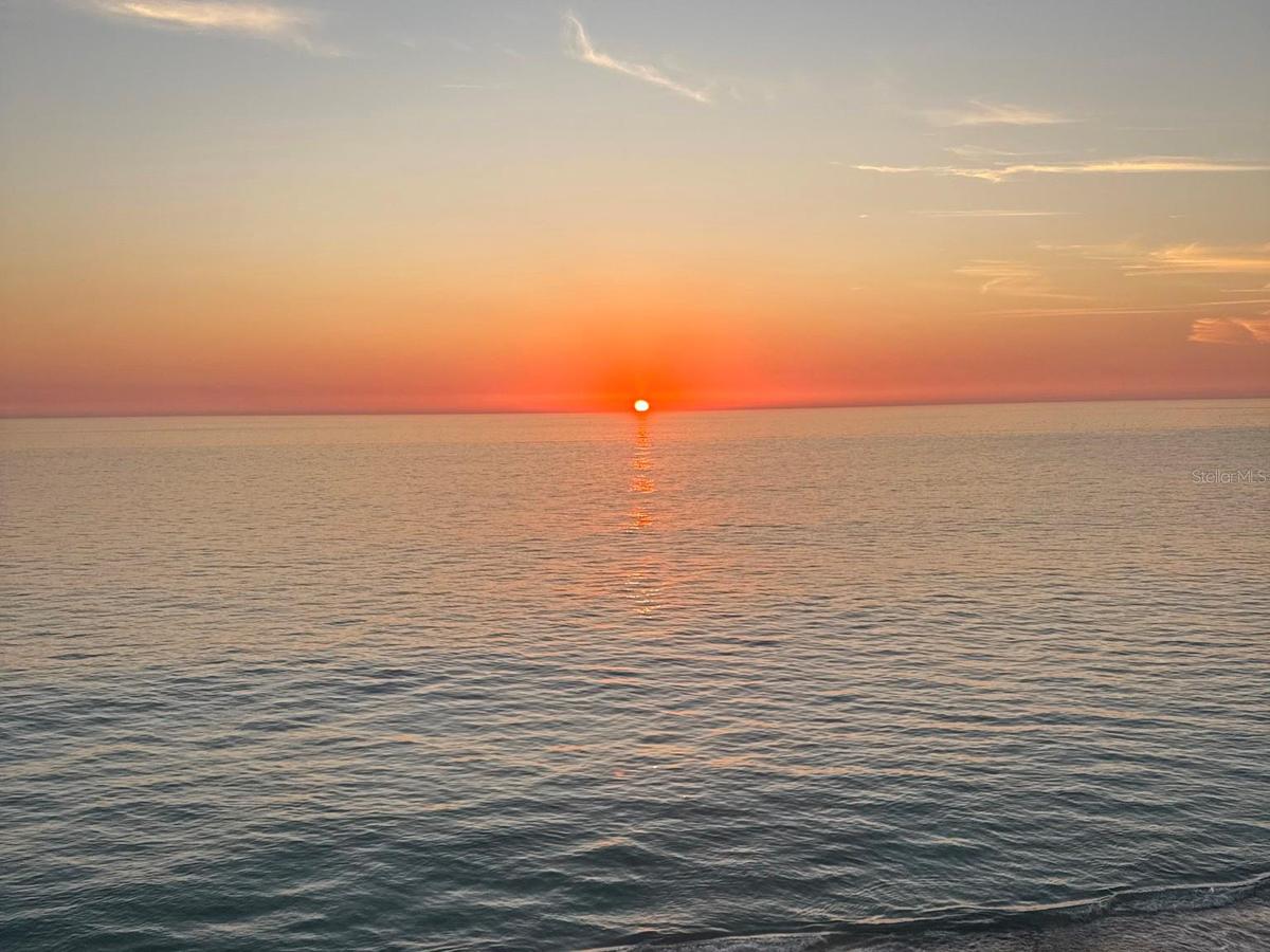 Direct Gulf-front sunsets from your own backyard. Unobstructed western exposure on Manasota Key.