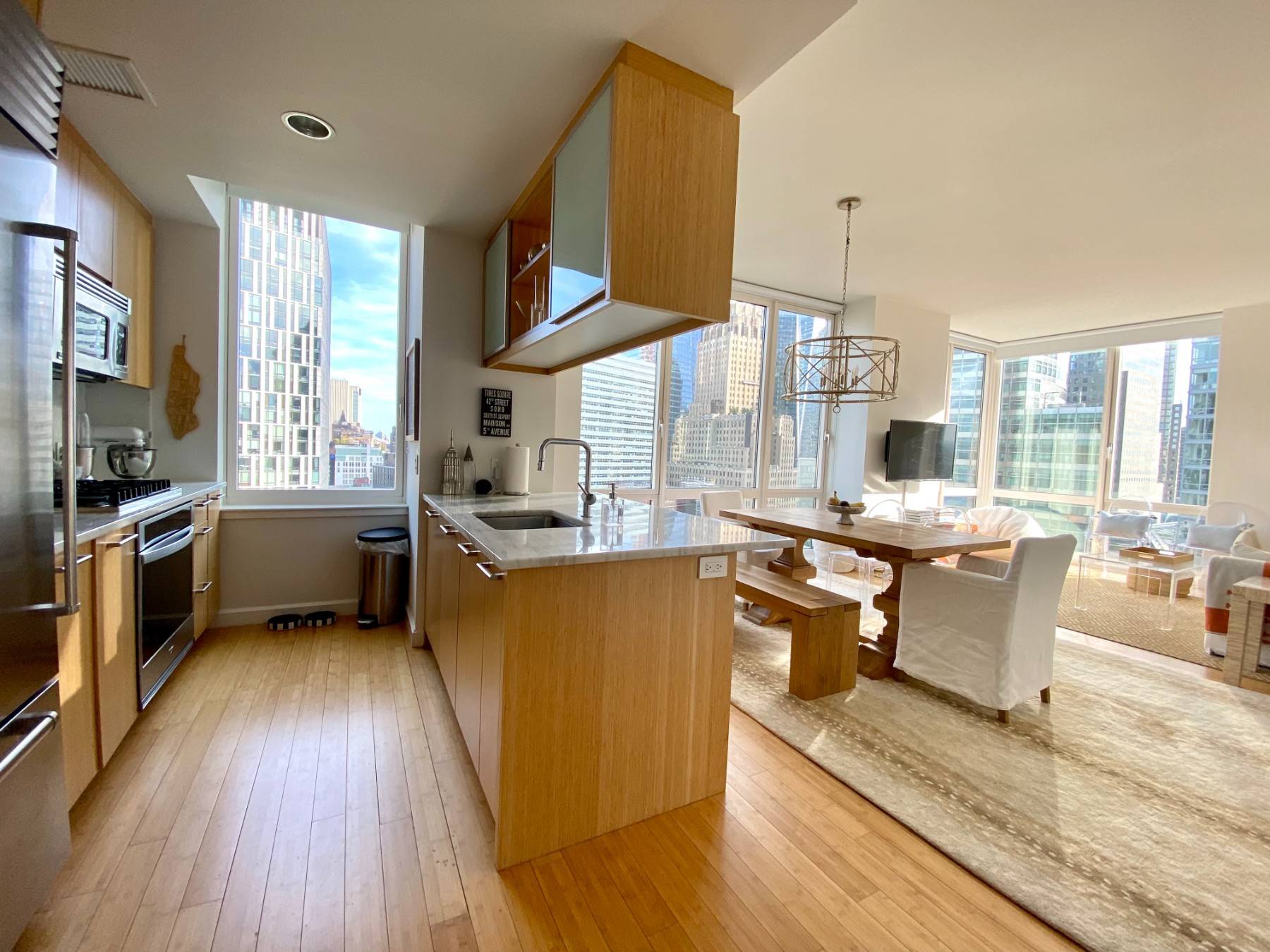 Stunning bright and sunny Corner 2 bedroom 2 bath unit with floor to ceiling windows, over 1200 square feet plus w d in unit and huge Walk in closet.