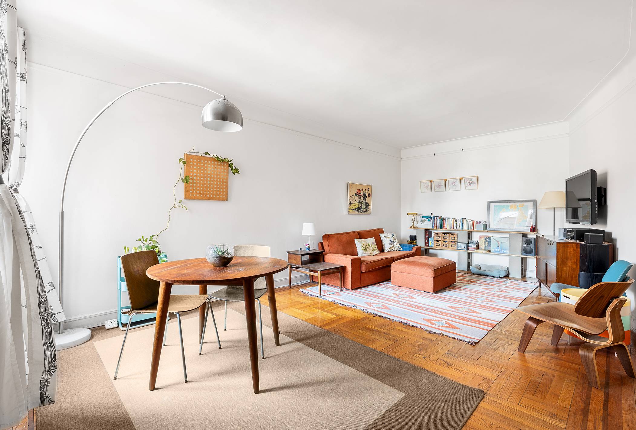 Welcome home to this beautifully renovated Windsor Terrace apartment, formerly an oversized one bedroom unit that was recently renovated to create two bedrooms and an office, perfect for today s ...