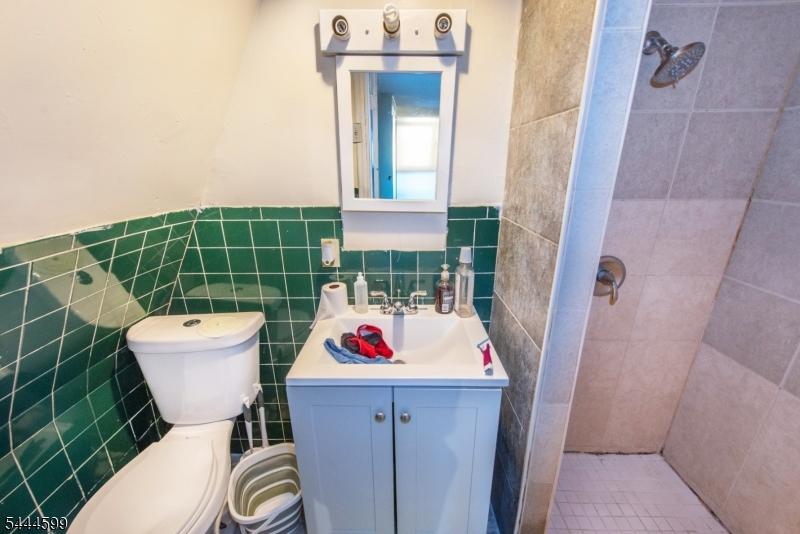 3rd floor bathroom