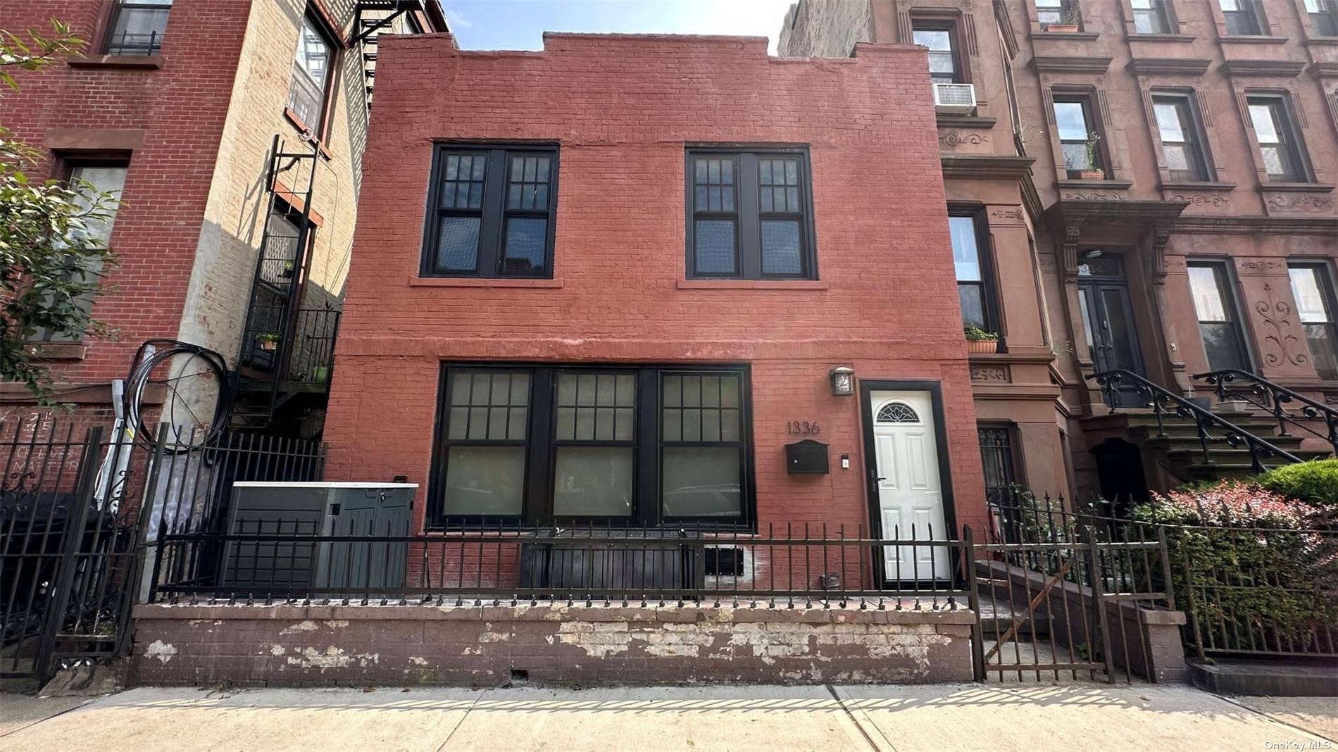 Welcome to this exceptional gen tucked away in the heart of Crown Heights.