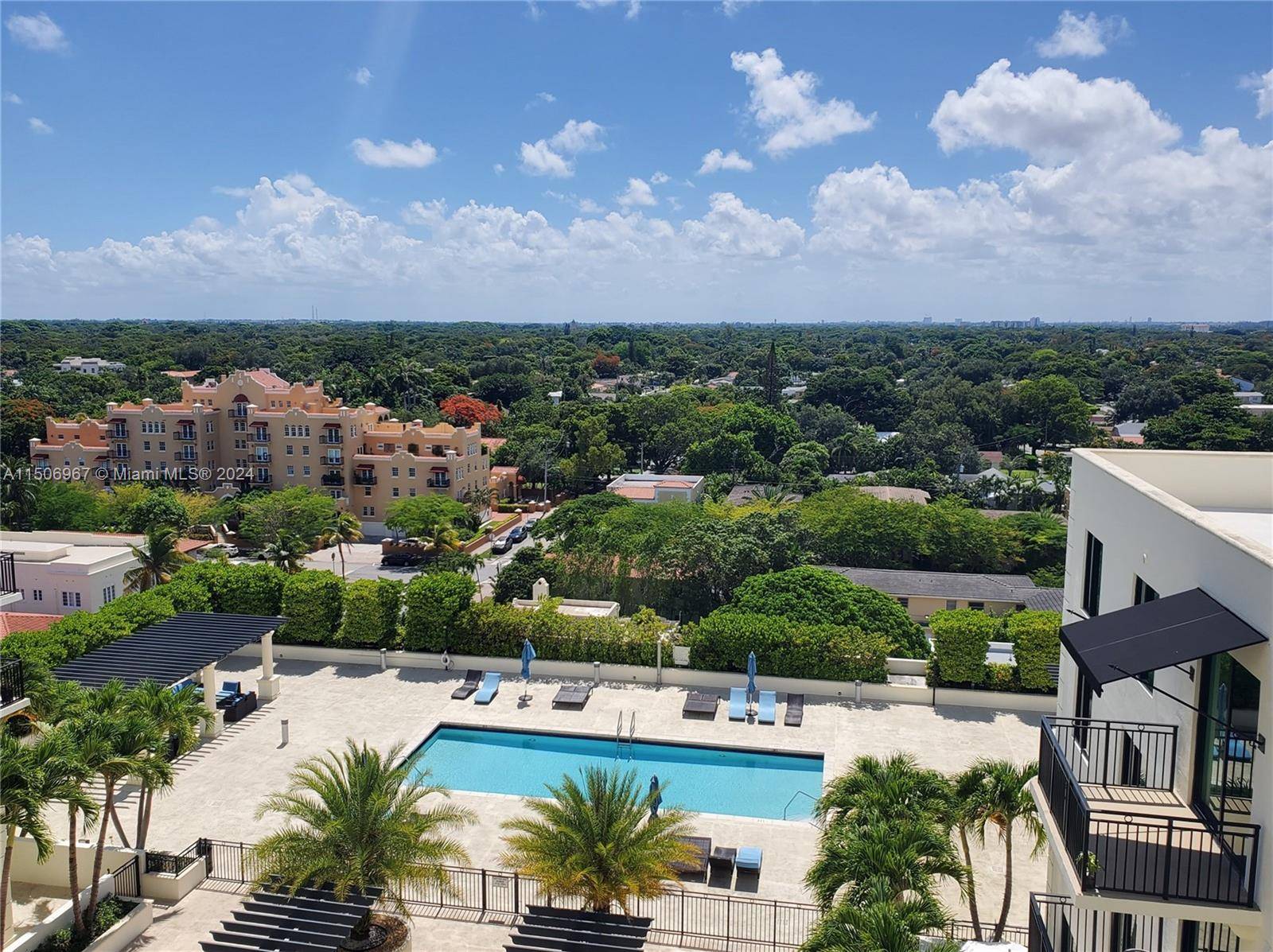 Beautiful furnished Condo in the heart of Coral Gables conveniently located minutes away from Miracle Mile restaurants, shops, and businesses, Urban Life At Its Best.
