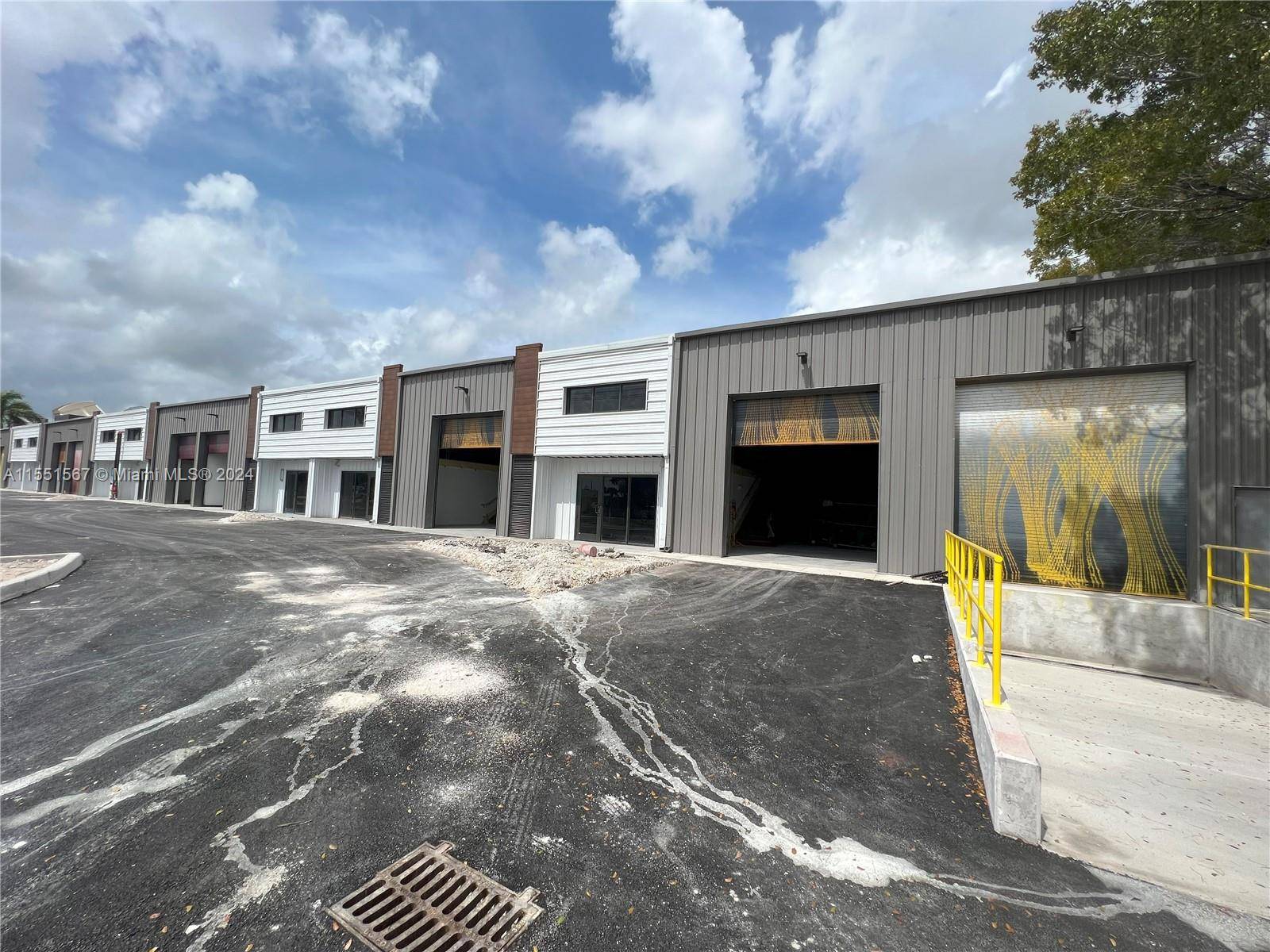Brand New Warehouse Available for Lease in Medley, FL.