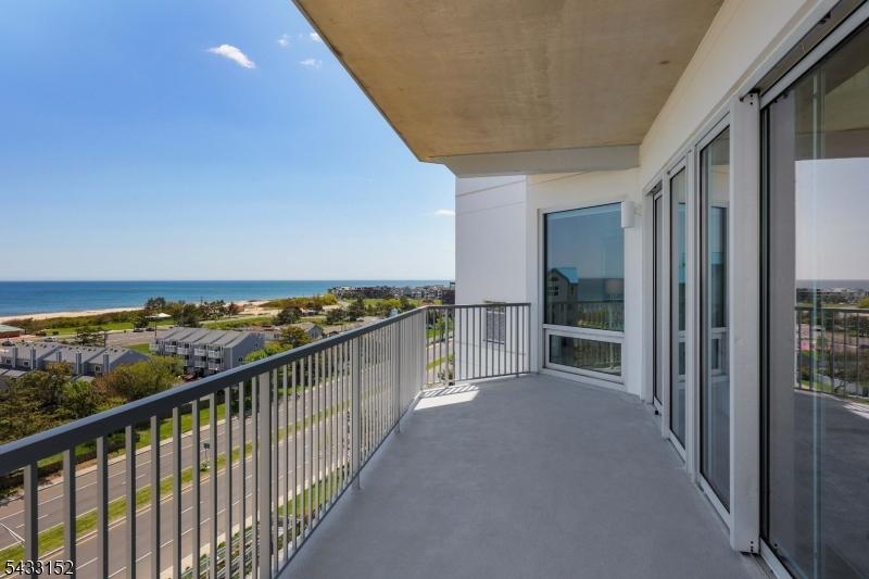 180 unobstructed ocean views