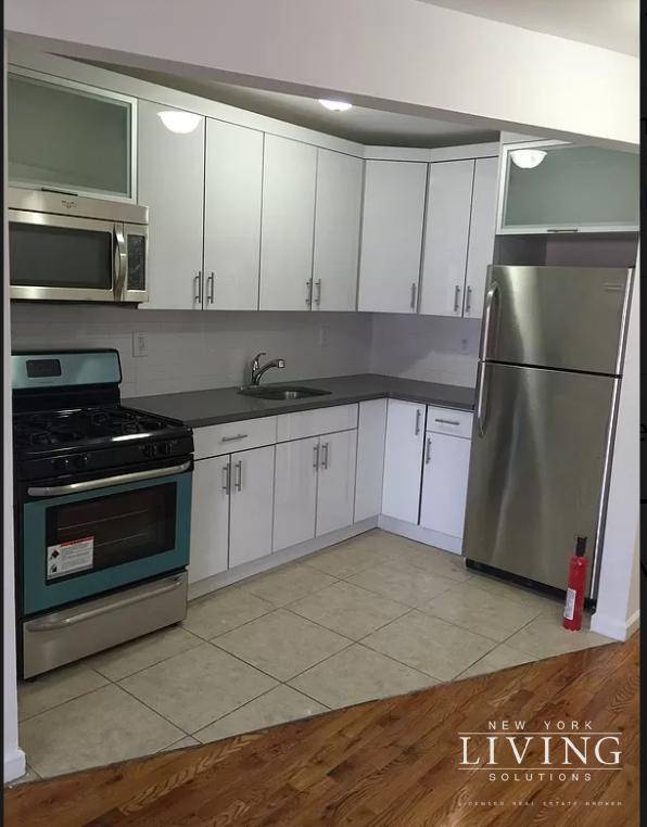 BEAUTIFUL NEWLY RENOVATED 3 BEDROOM 2 BATHROOM APARTMENT IN BED STUYFEATURES Fully renovatedHardwood FloorsFull stainless steel kitchen with granite counter tops and microwave oven2 Full tiled bathrooms with soaking tubPrivate ...