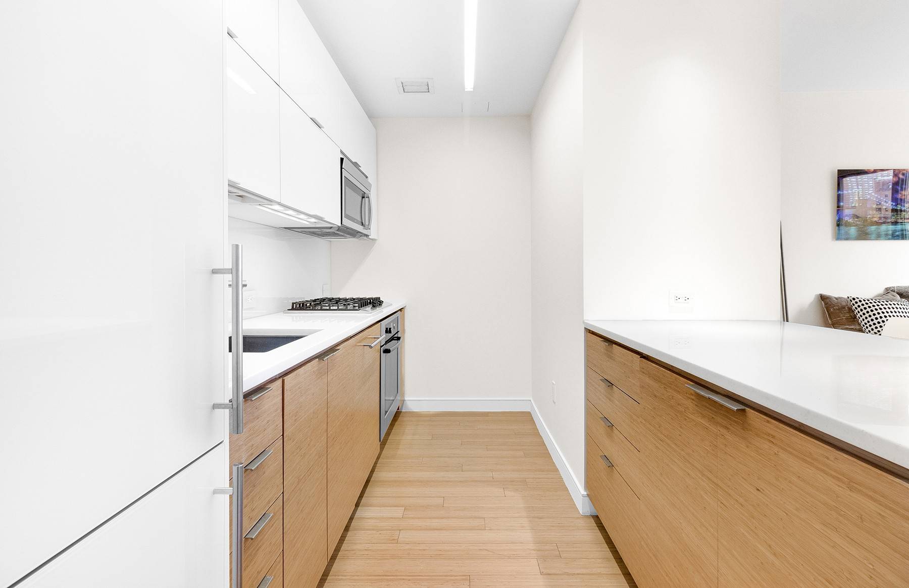 Welcome to residence 4J at 303 East 33rd Street.