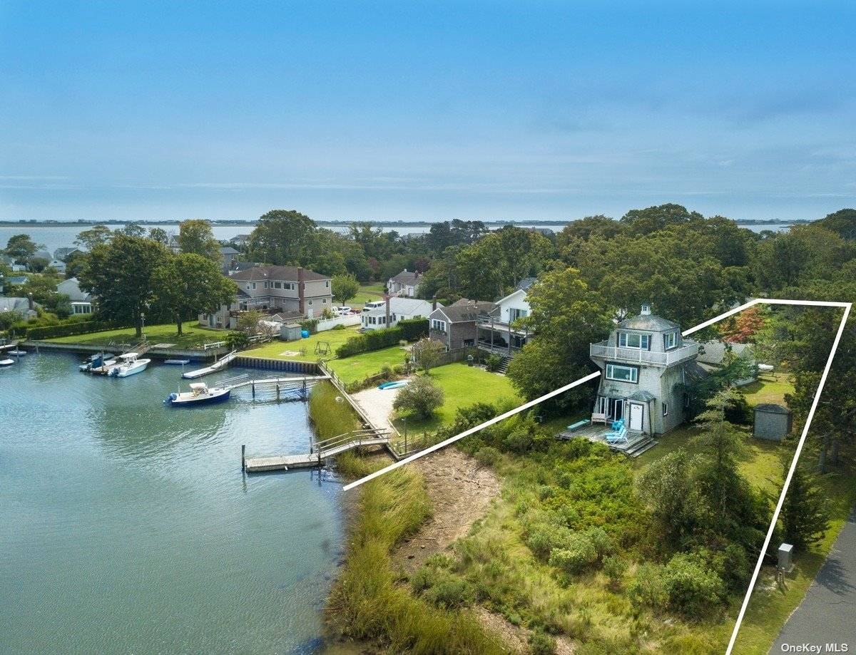 Looking for both Waterfront and Unique ?