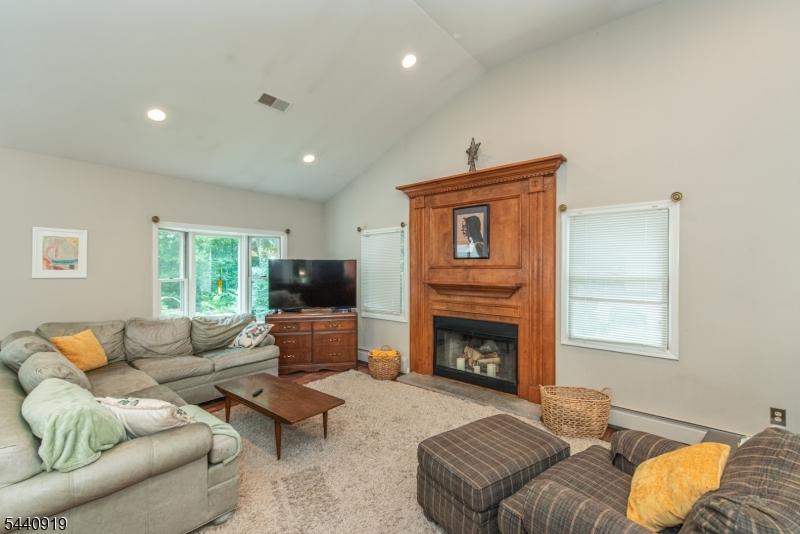 Great Room w/Fireplace