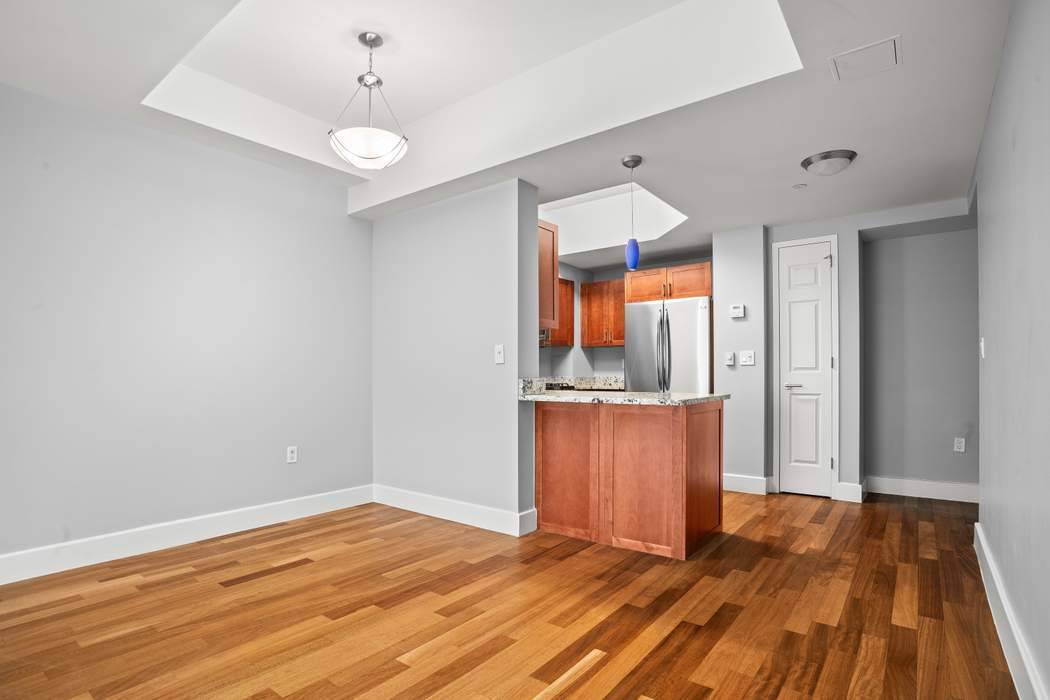 Spacious 2 bedroom, 2 bathroom condo located in the heart of south central Harlem nestled between Central Park, Marcus Garvey and Morningside parks and steps from the 2 3 express ...