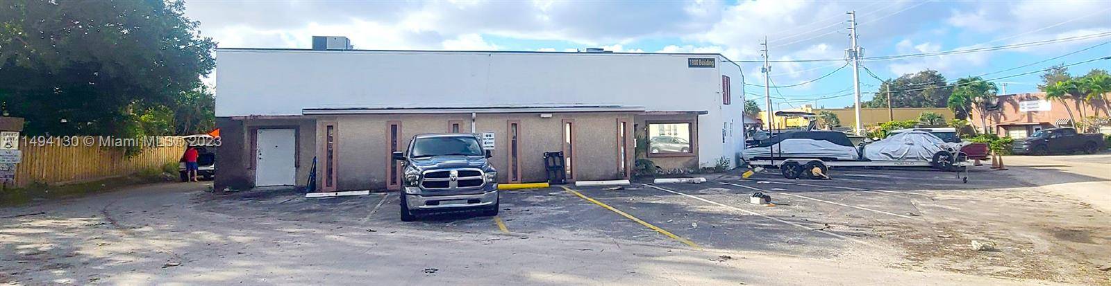 FOR SALE IN POMPANO BEACH 1800 SW 7th Ave This 1, 215 SQFT office warehouse is located in Cypress Creek Industrial Center.