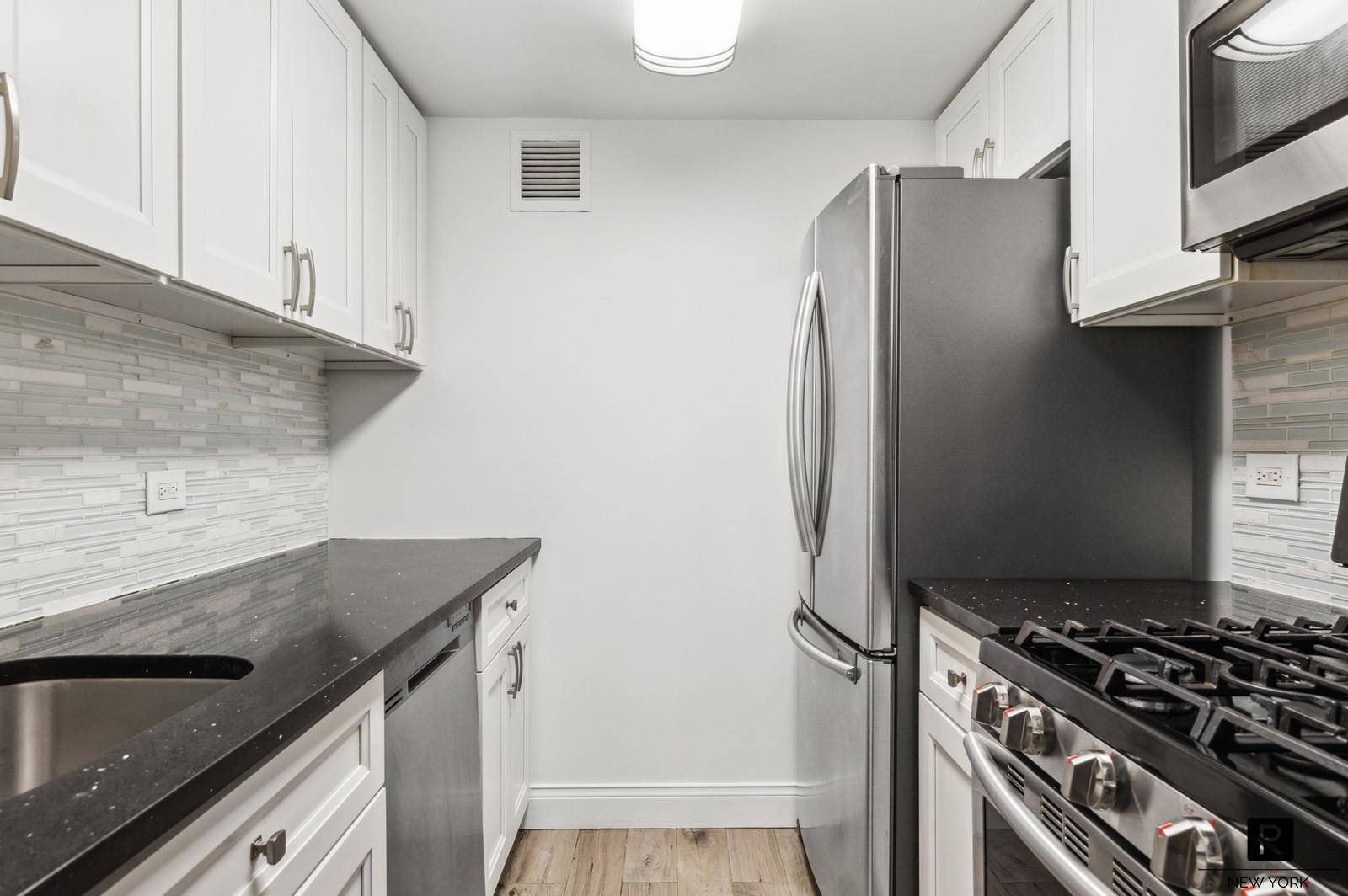 This newly renovated one bedroom Condominium unit is one of the best values in Battery Park City and an ideal starter home, pied a terre, or investment property.