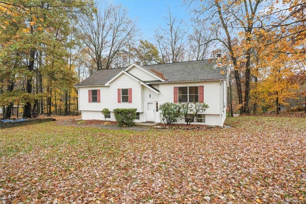 Welcome to this 3 bedroom raised ranch home located on a quiet cul de sac in the Pine Bush school district.