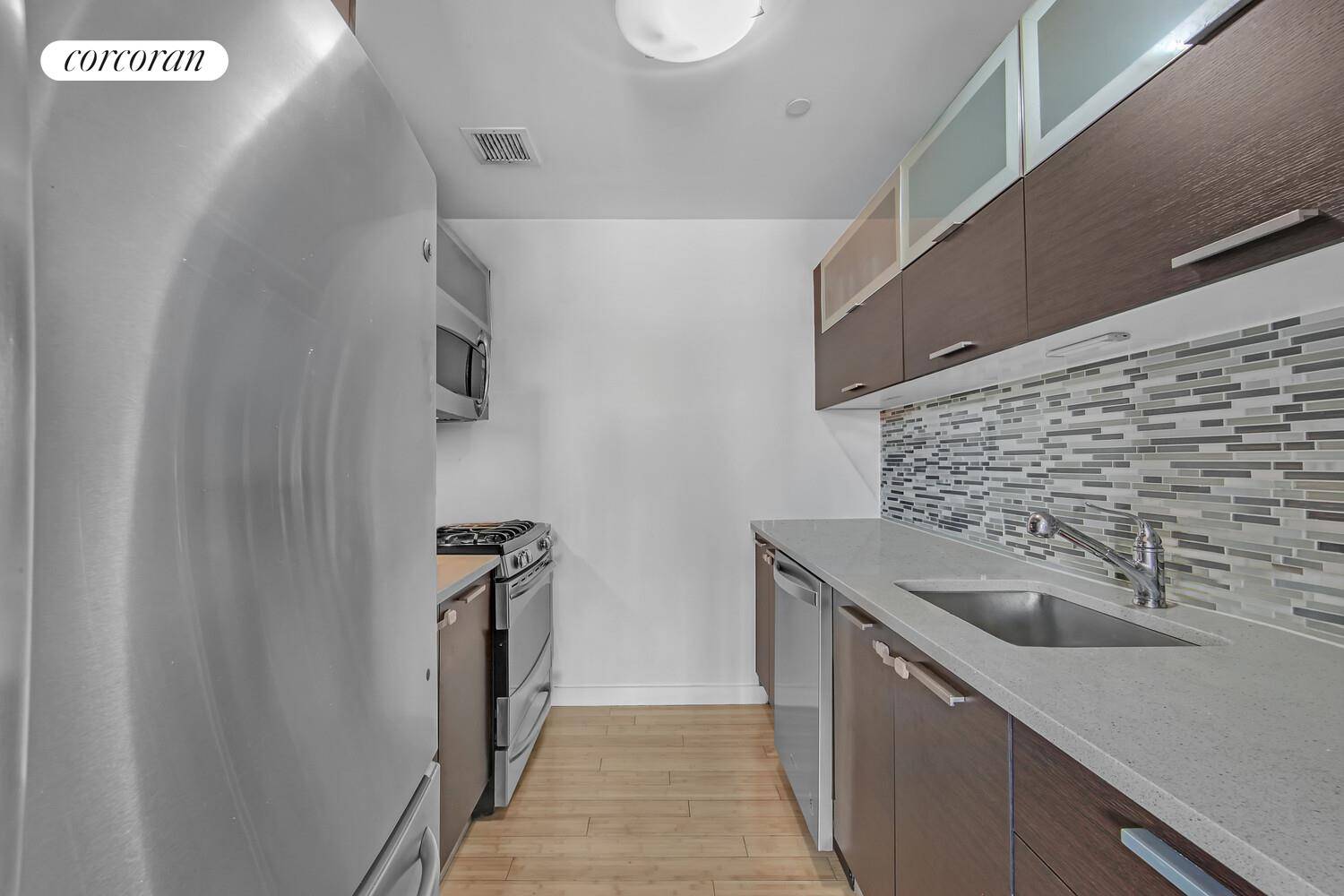 Luxury Living with East River Views The Observatory Place Experience elevated living in this sun filled ninth floor corner residence at The Observatory Place, a LEED registered Green Building.