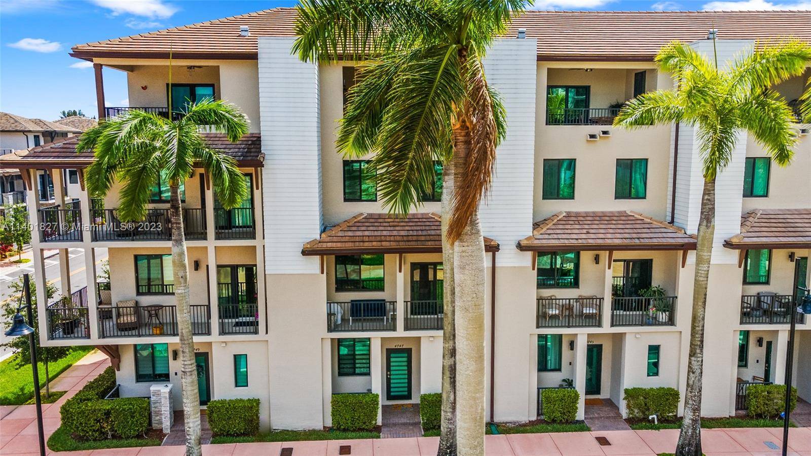 Modern resort style 4 story townhome in Urbana of Downtown Doral all furnished.