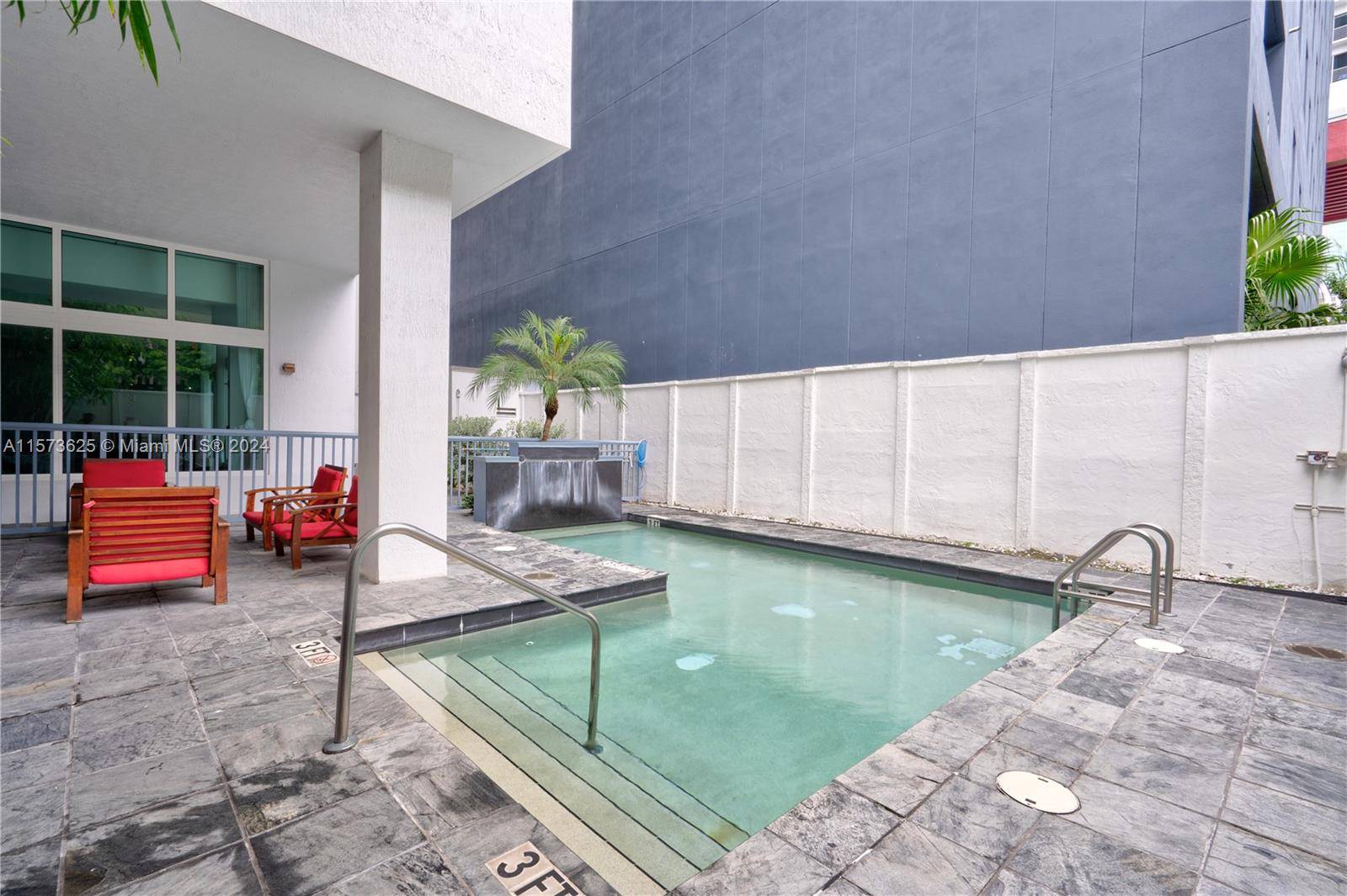 Modern gem in Downtown Miami, corner unit 2 bed 2 bath with 10 foot ceilings and abundant natural light in this elegant interior design.