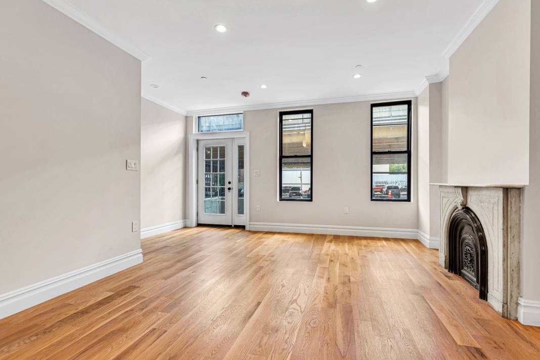 A complete transformation into modern luxury, Fort Greene s 181 Park Avenue is a 2 family home ready to call your own.