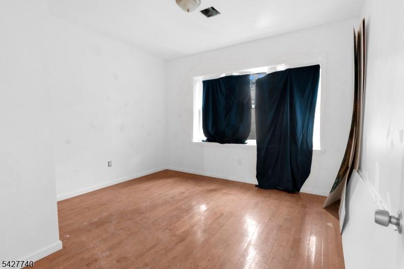 173-175 3rd St, Elizabeth, NJ