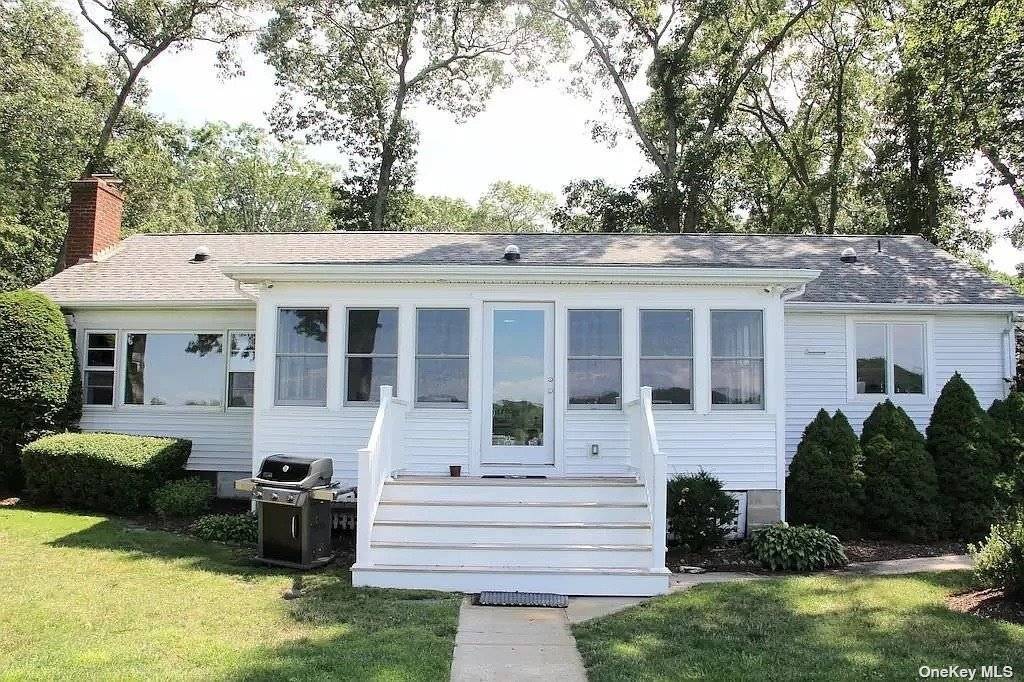Permit 0160. This Superb 3 Bedroom, 2 Bathroom Ranch Home Showcases Gorgeous Water Views And Is Strategically Located Near Goose Creek Beach And The Pulsating Heart Of Southold, Allowing You ...