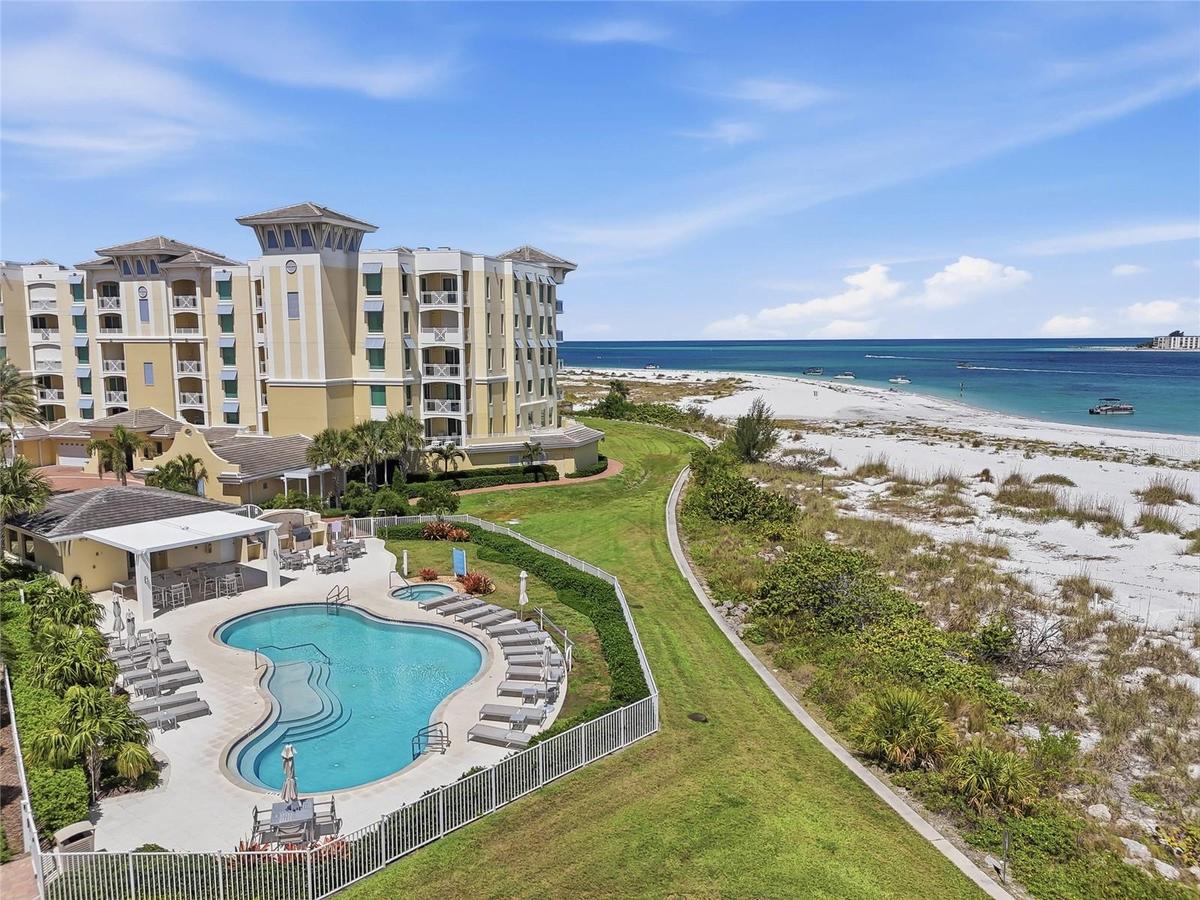Resort-Style Geothermal Pool & Beachfront Setting