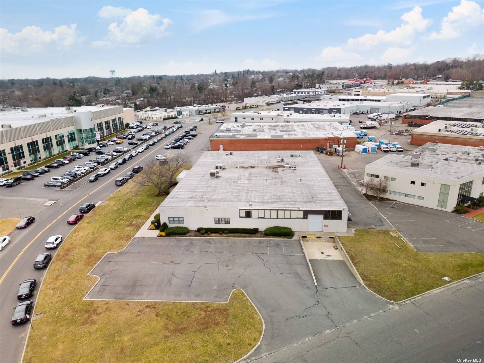 Long Island Syosset Prime Location Multipurpose Commercial Space For Lease.